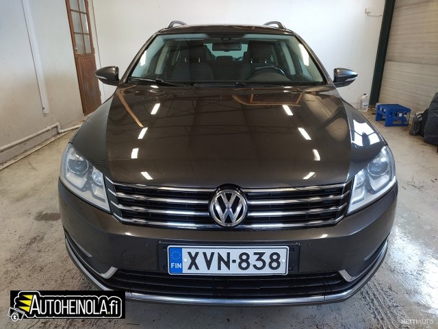 Volkswagen Passat 2