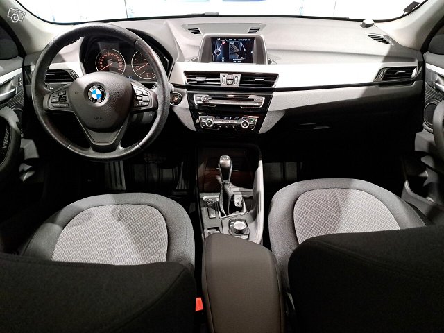 BMW X1 10