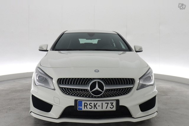 Mercedes-Benz CLA 22