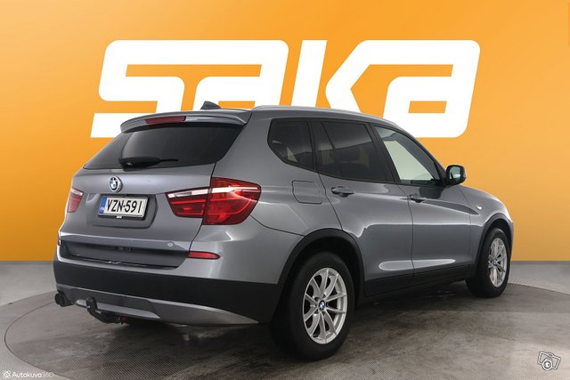 BMW X3 8