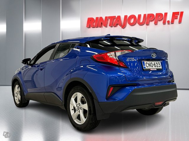 Toyota C-HR 2