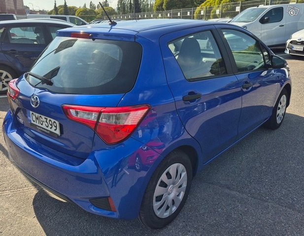 Toyota Yaris 7