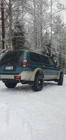 Mitsubishi Pajero 4