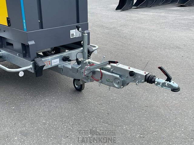 Atlas Copco QAS 30 50 Hz Generaattori StageV Vetovarustuksella 12