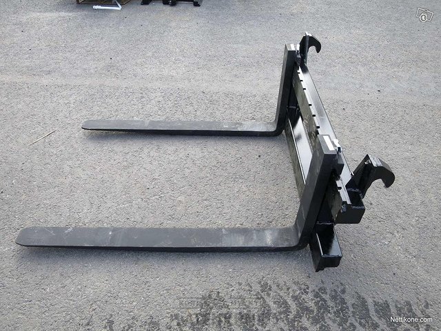 Laten Trukkipiikit 2500kg 1200mm/1200mm 2A Euro 4