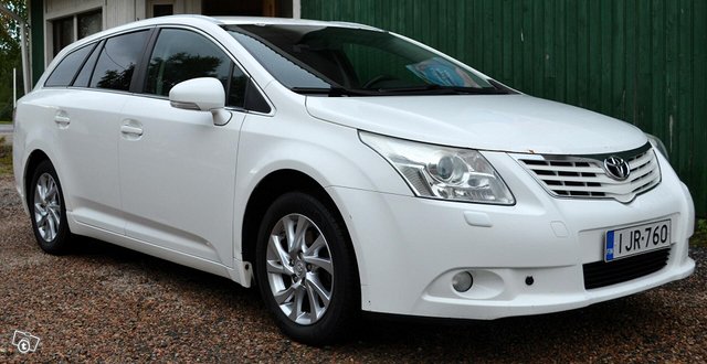 Toyota Avensis 10