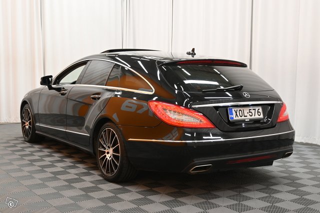 Mercedes-Benz CLS 4