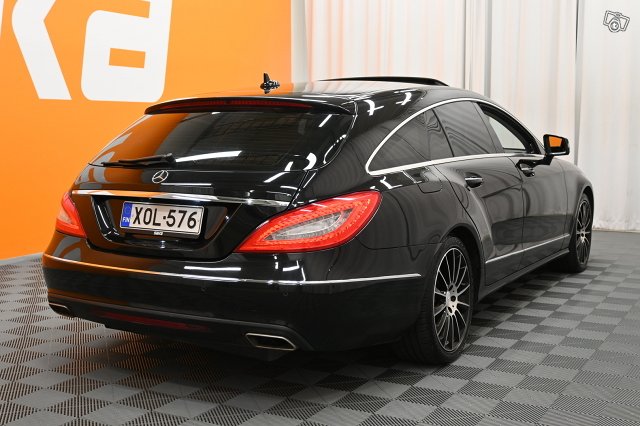 Mercedes-Benz CLS 6