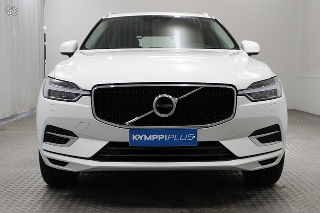 Volvo XC60 8