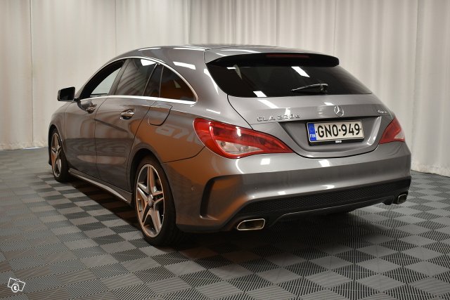 Mercedes-Benz CLA 5