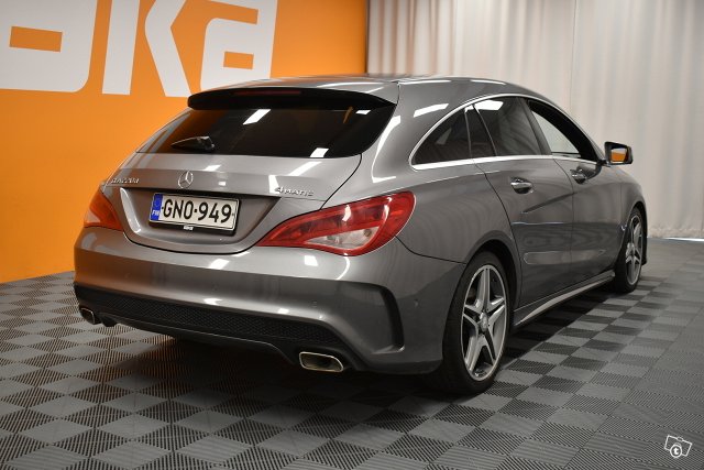 Mercedes-Benz CLA 8