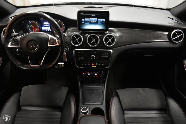 Mercedes-Benz CLA 14