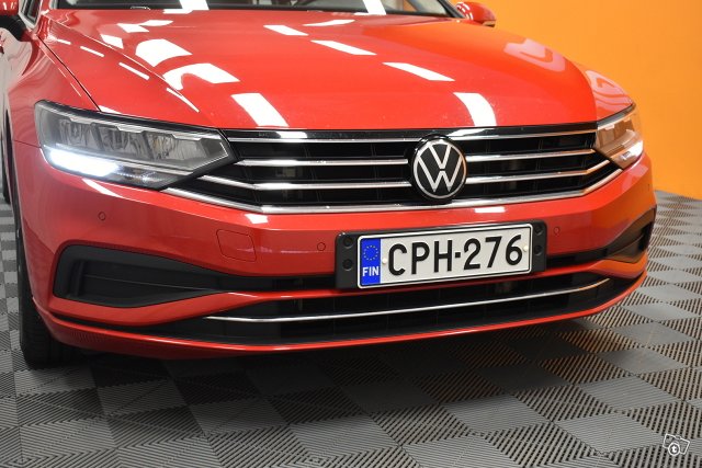 Volkswagen Passat 10