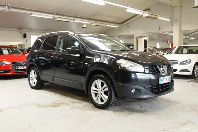 Nissan Qashqai+2