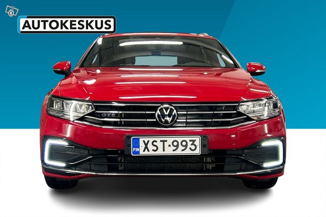 VOLKSWAGEN PASSAT 5