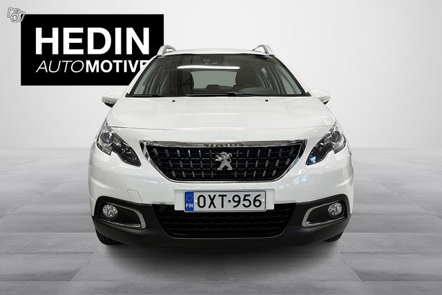 Peugeot 2008 4