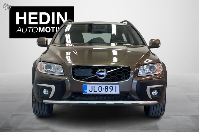 VOLVO XC70 4