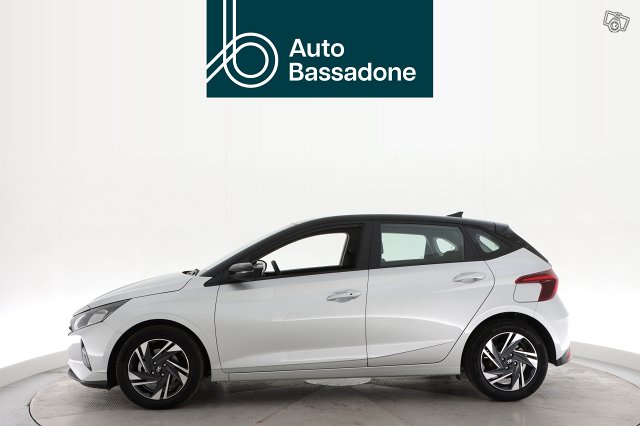 HYUNDAI I20 Hatchback 8