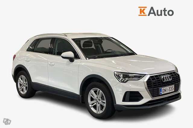 AUDI Q3 1