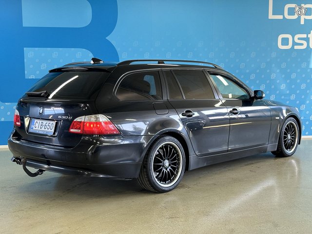 BMW 530 16