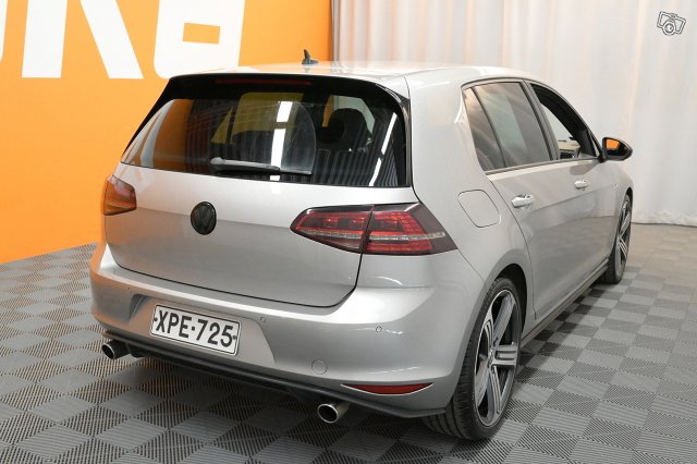 Volkswagen Golf 8