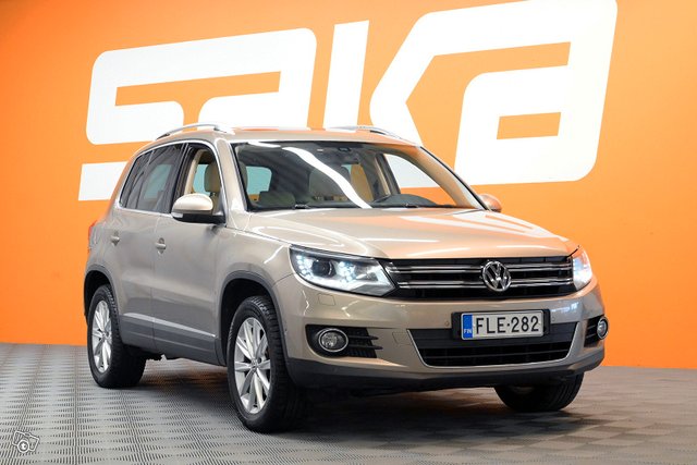 Volkswagen Tiguan 1