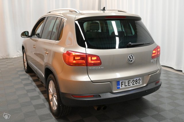 Volkswagen Tiguan 5