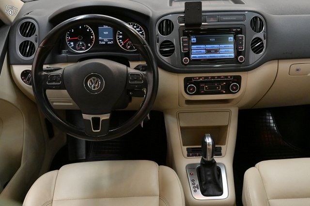 Volkswagen Tiguan 14