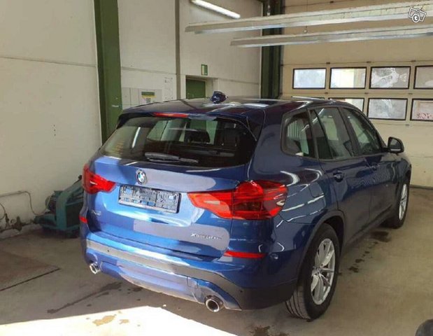 BMW X3 4