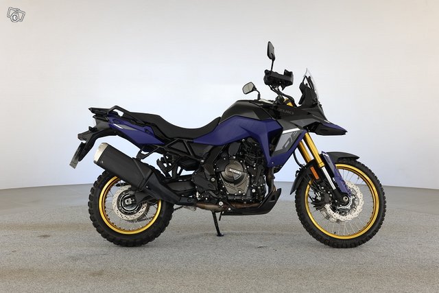 SUZUKI V-STROM 8