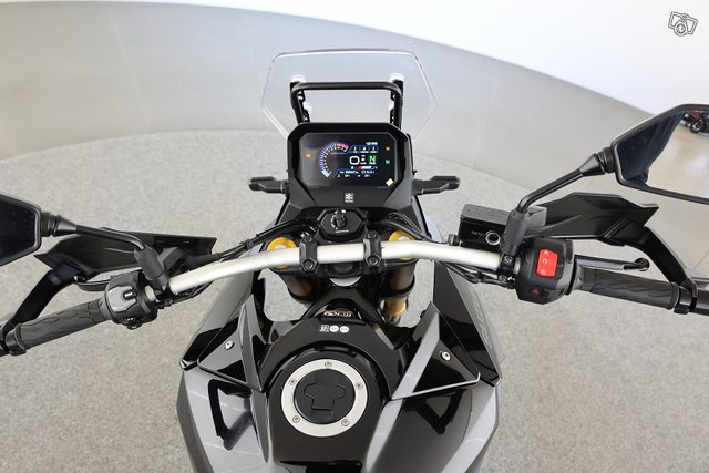 SUZUKI V-STROM 9