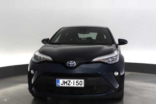 Toyota C-HR 8