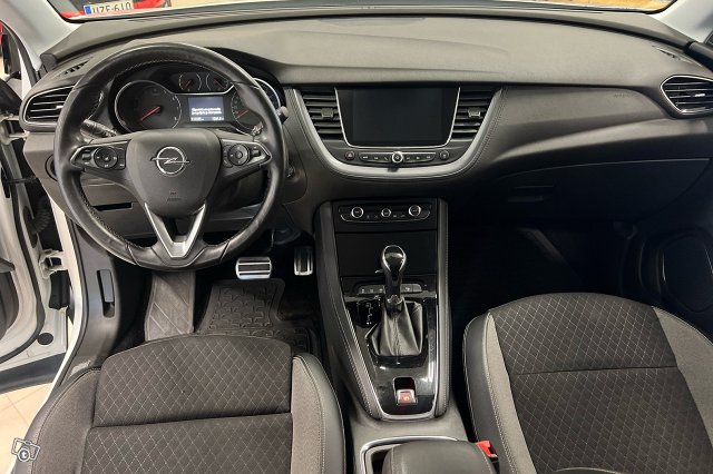 Opel Grandland X 9