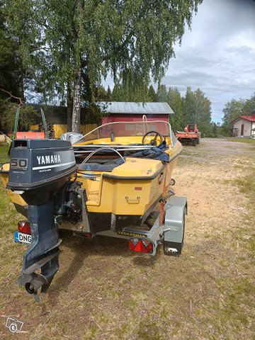 Särki 425 ja Yamaha 50Detol 4