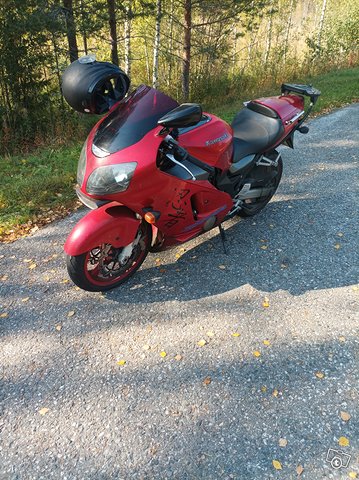 Kawasaki zx12r, kuva 1