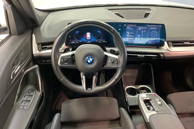 BMW X1 8