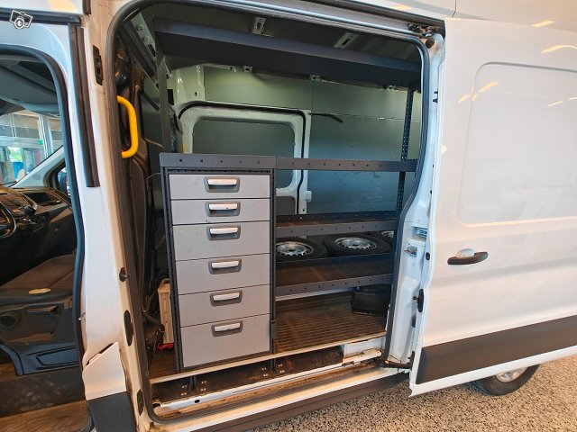 Ford Transit 5