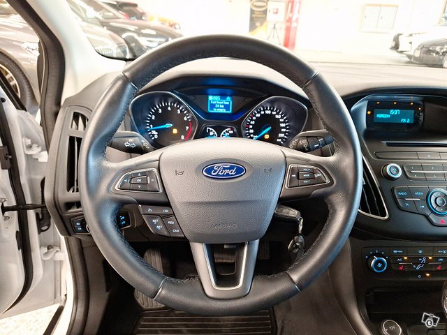 Ford Focus 17