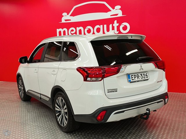 Mitsubishi Outlander 6