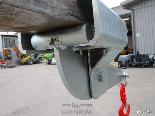 Laten Nostokoukku 1,5ton Puomilla 9