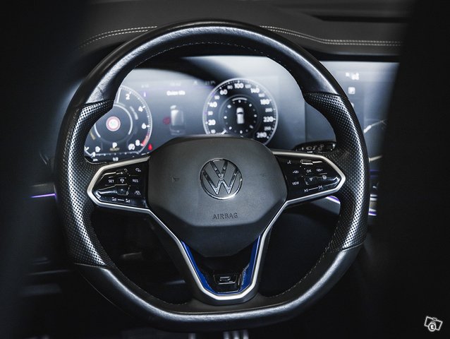 Volkswagen Touareg 7