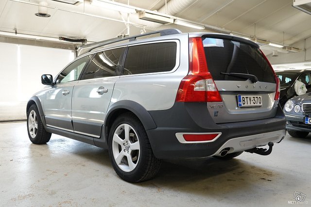 Volvo XC70 5