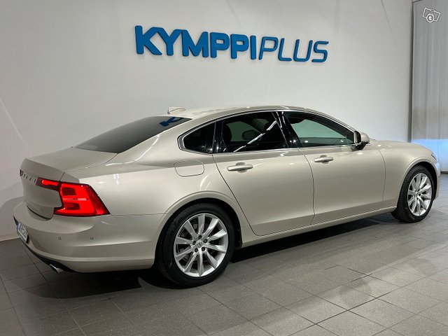 Volvo S90 4