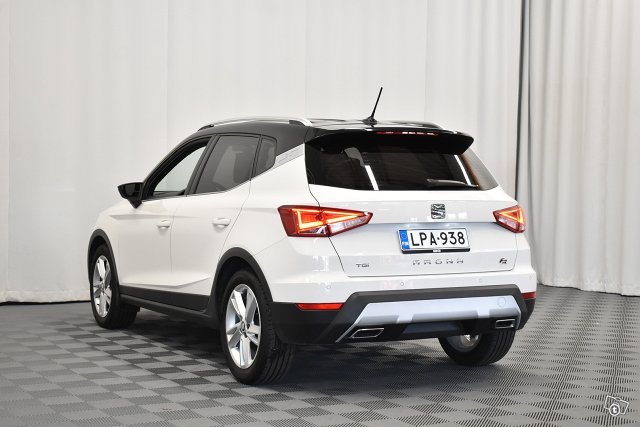 Seat Arona 8