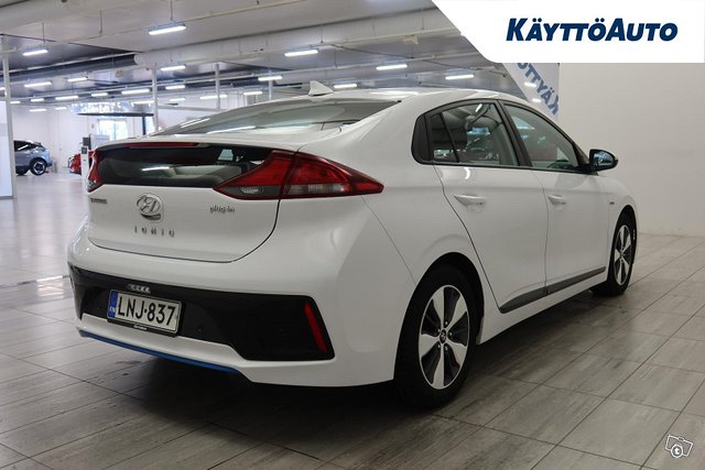 Hyundai IONIQ Plug-in 5