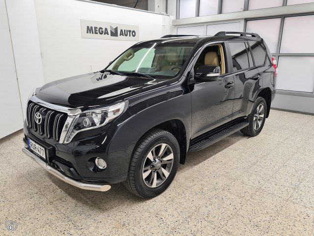 TOYOTA LAND CRUISER 1