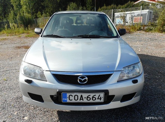 Mazda 323F 7