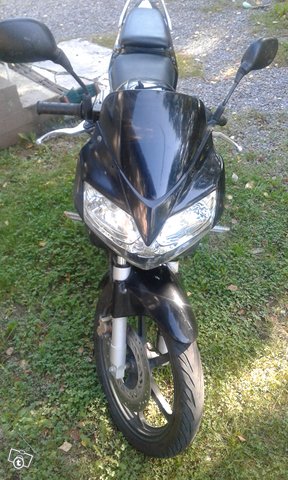 Honda CBR 125R 3