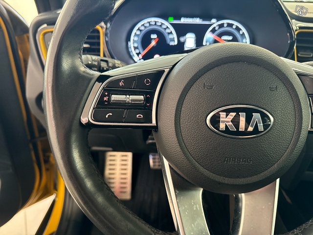 Kia XCeed 15