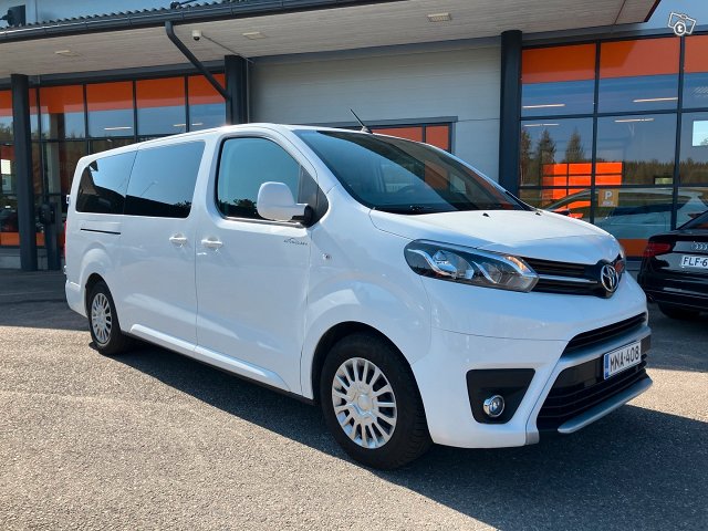 Toyota Proace Verso 1